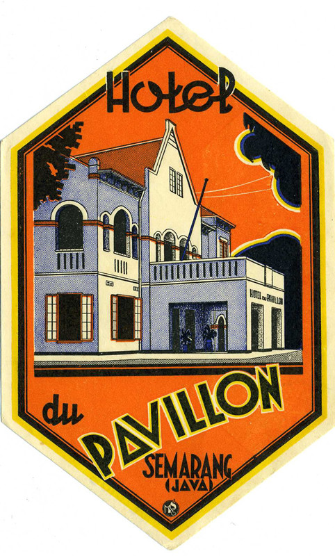 Image of Hotel du Pavillon; orange, blue, white